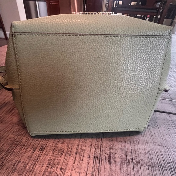 Michael Kors Green Shoulder Bag with Modern Design - Picture 4 of 5